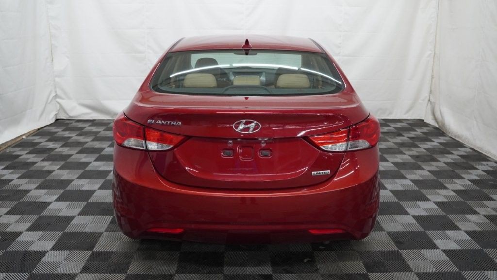 2012 Hyundai Elantra Image 6