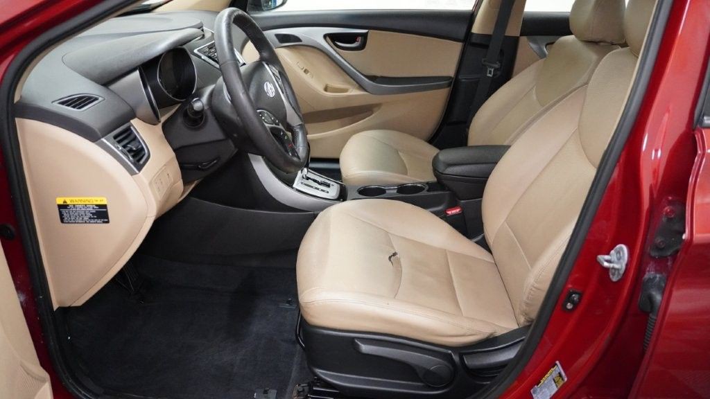 2012 Hyundai Elantra Image 15