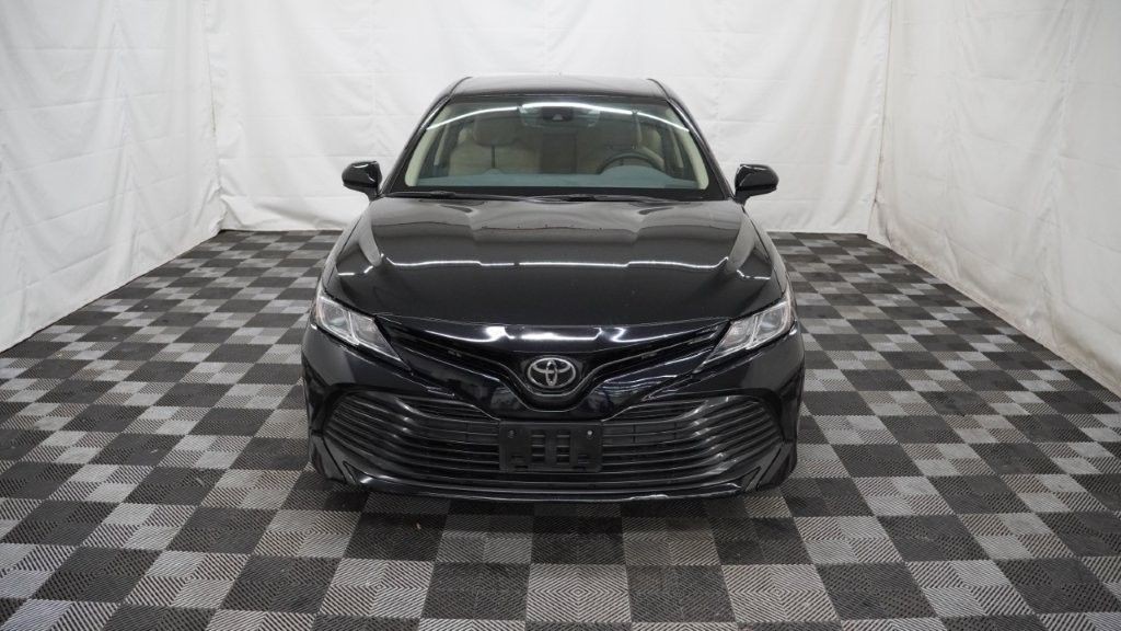 2019 Toyota Camry Image 5