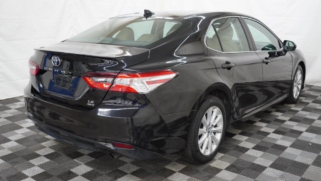 2019 Toyota Camry Image 6