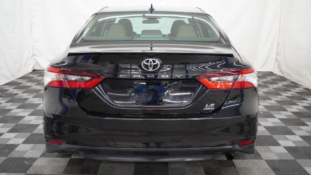 2019 Toyota Camry Image 7