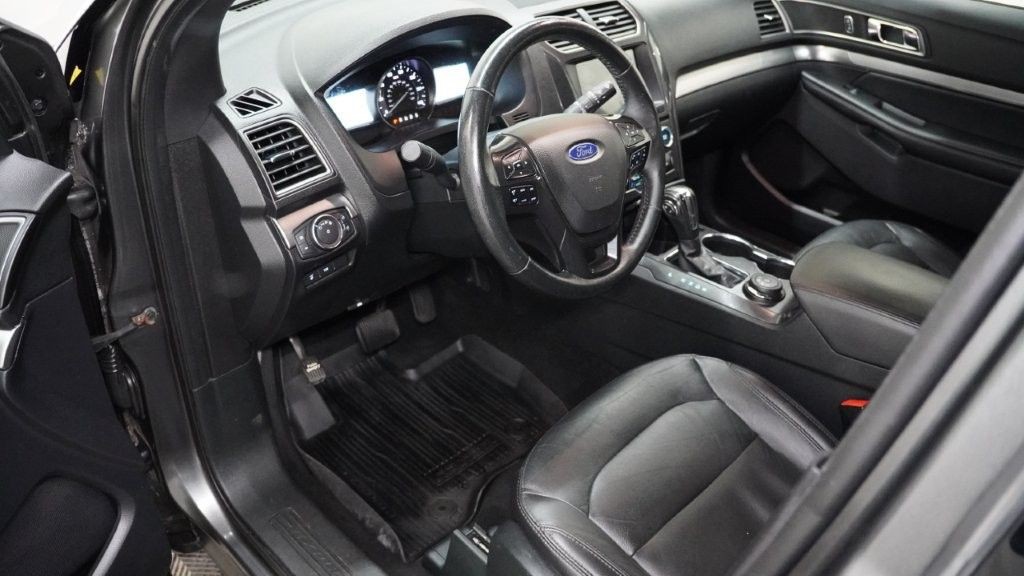 2018 Ford Explorer Image 11