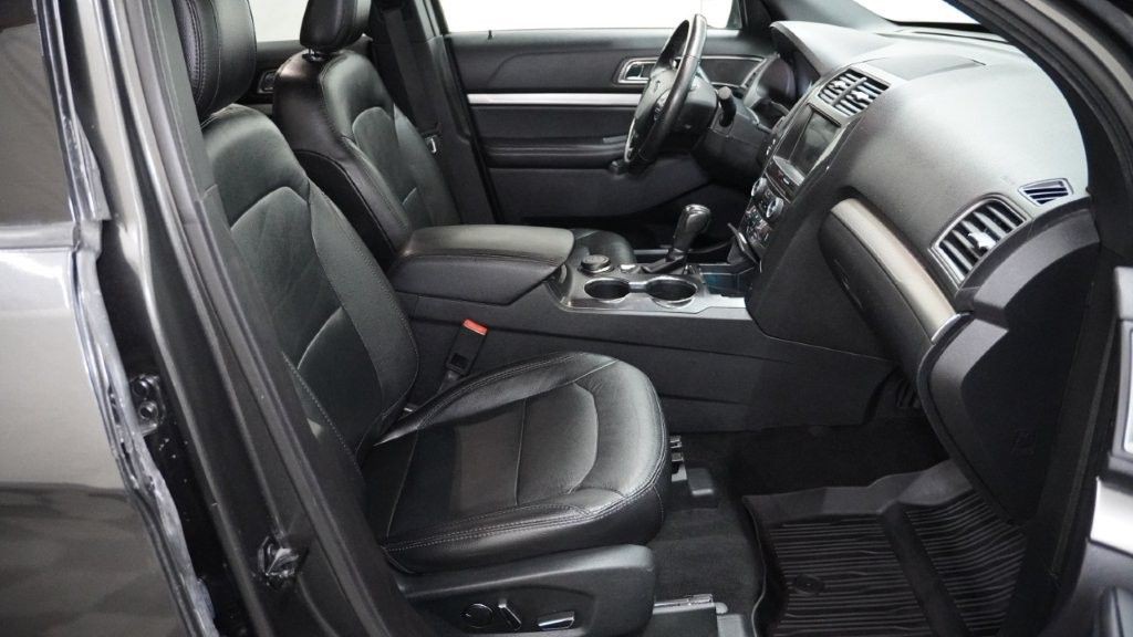 2018 Ford Explorer Image 17