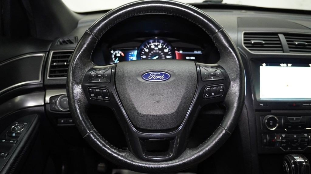 2018 Ford Explorer Image 28