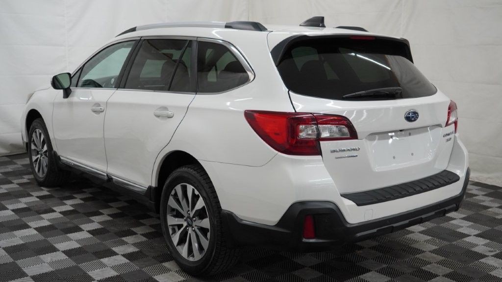 2018 Subaru Outback Image 4