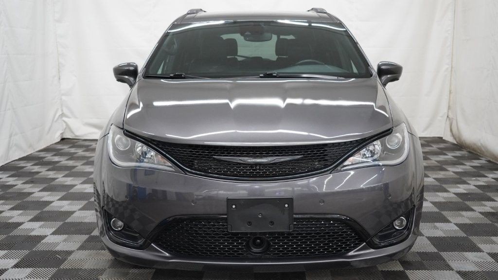 2019 Chrysler Pacifica Image 3