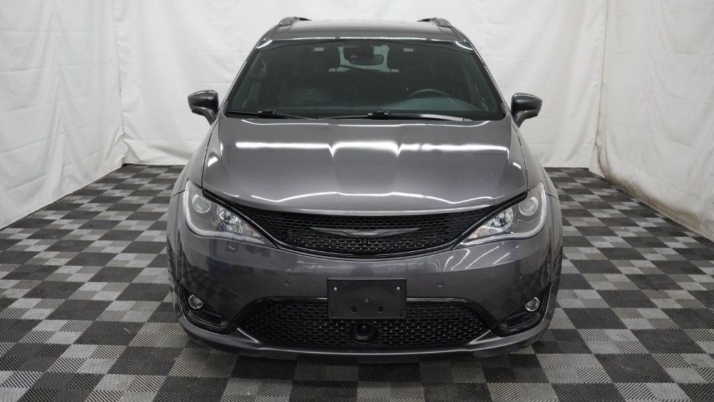2019 Chrysler Pacifica Image 4