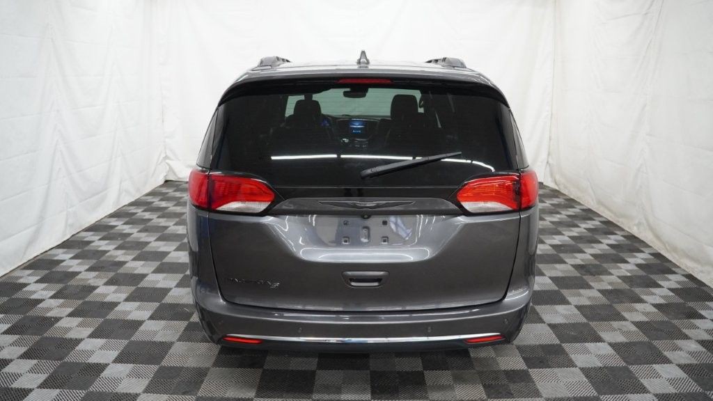 2019 Chrysler Pacifica Image 5