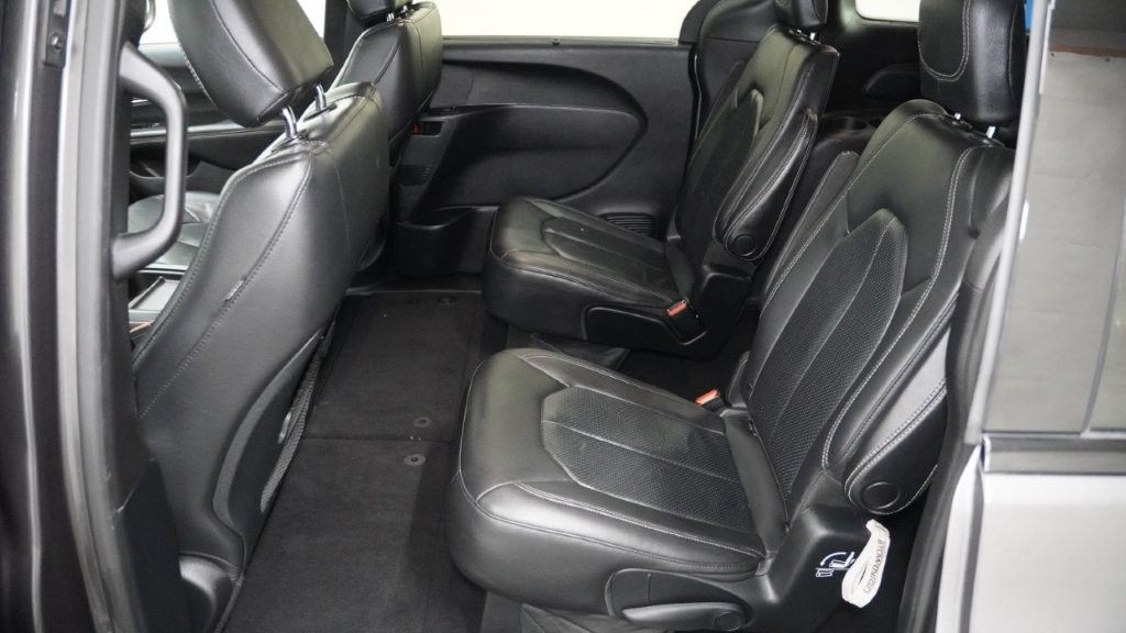 2019 Chrysler Pacifica Image 13