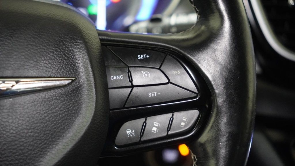 2019 Chrysler Pacifica Image 25