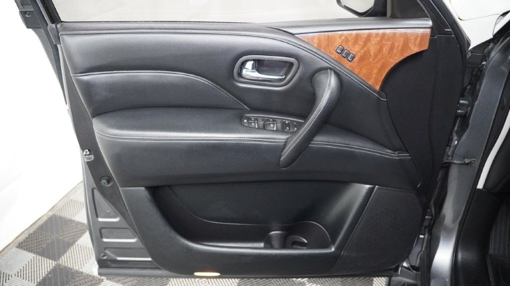 2019 INFINITI QX80 Image 12