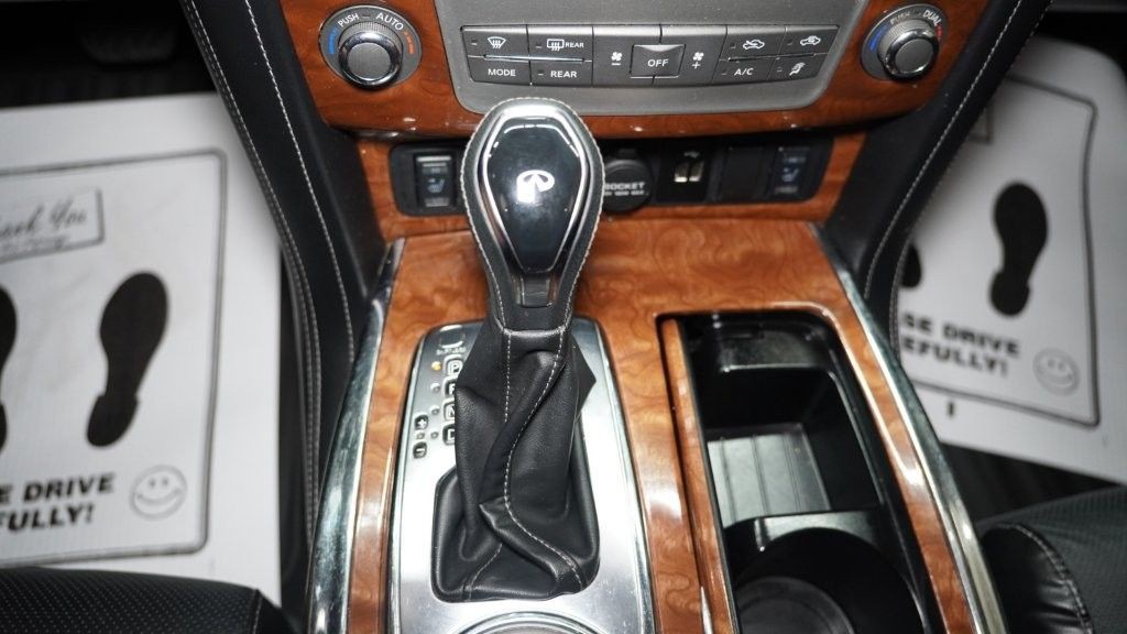 2019 INFINITI QX80 Image 27