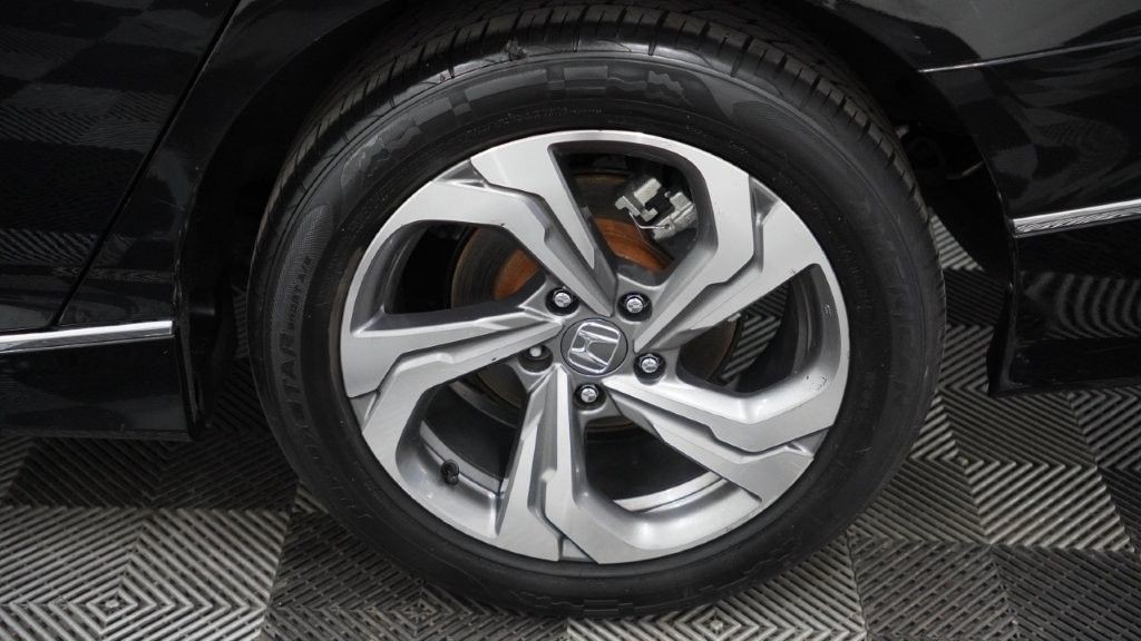 2019 Honda Accord Image 9