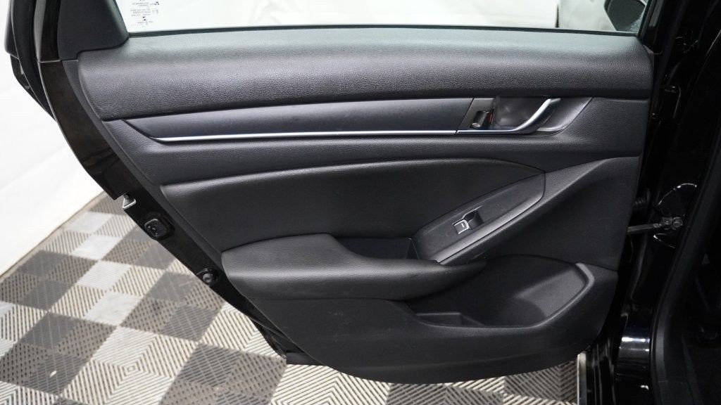 2019 Honda Accord Image 14