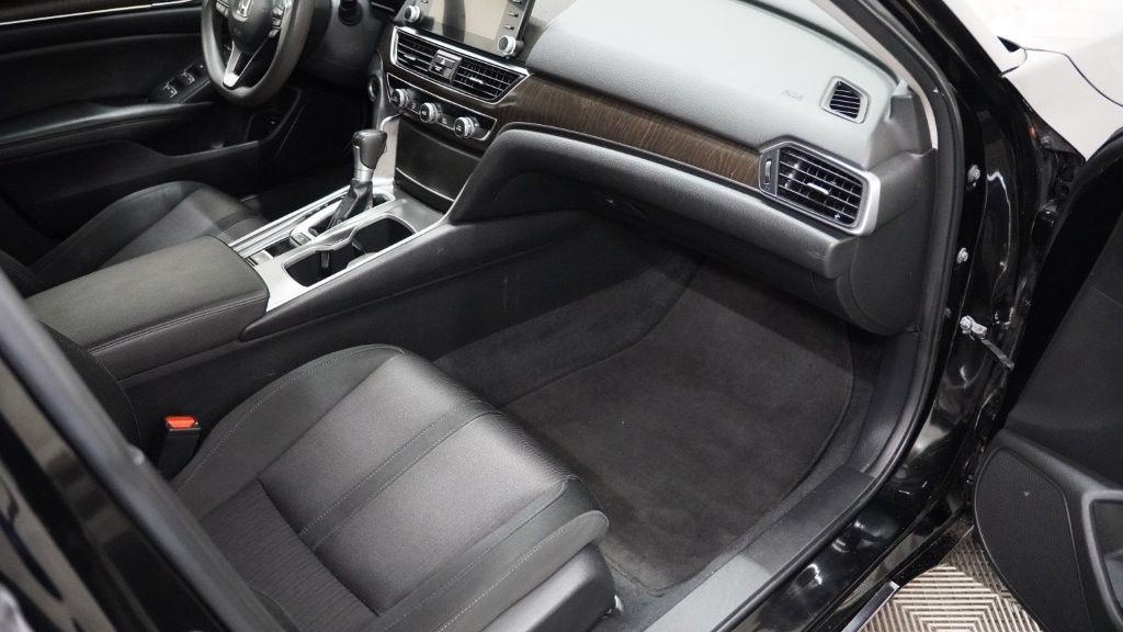 2019 Honda Accord Image 16