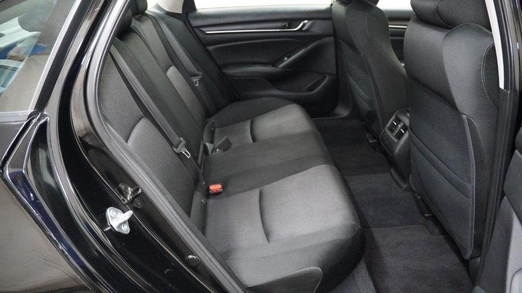 2019 Honda Accord Image 19