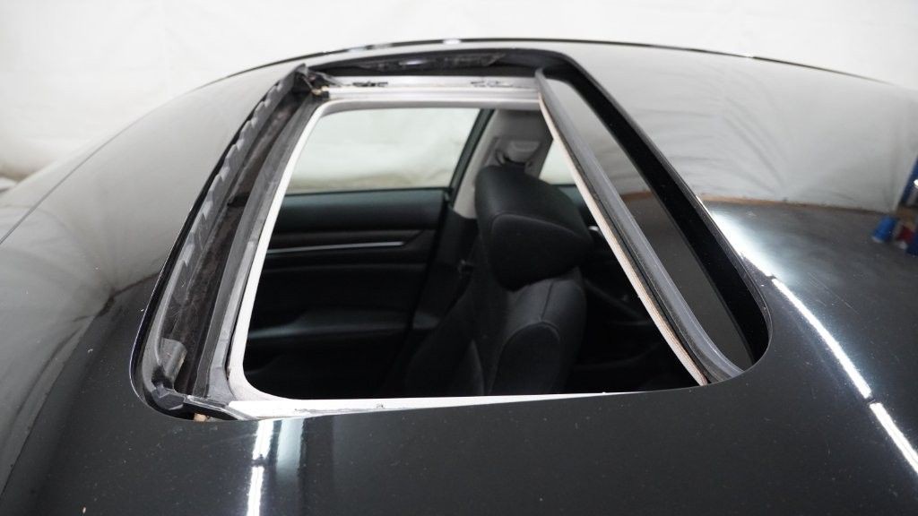 2019 Honda Accord Image 29