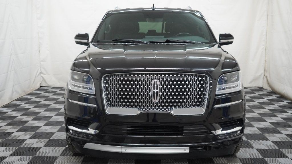 2019 Lincoln Navigator Image 3