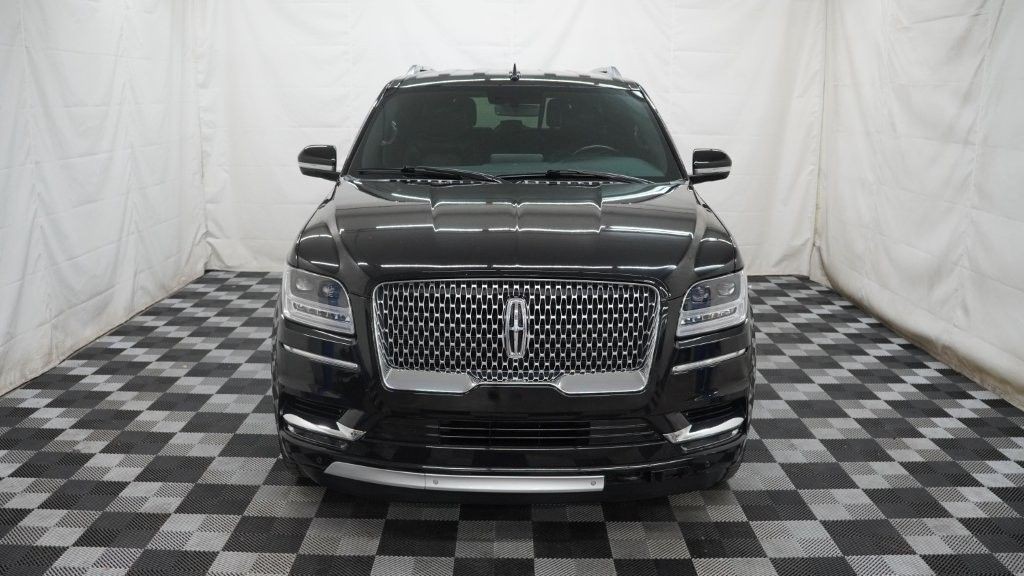 2019 Lincoln Navigator Image 4
