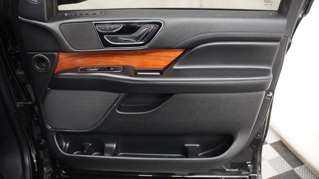 2019 Lincoln Navigator Image 20
