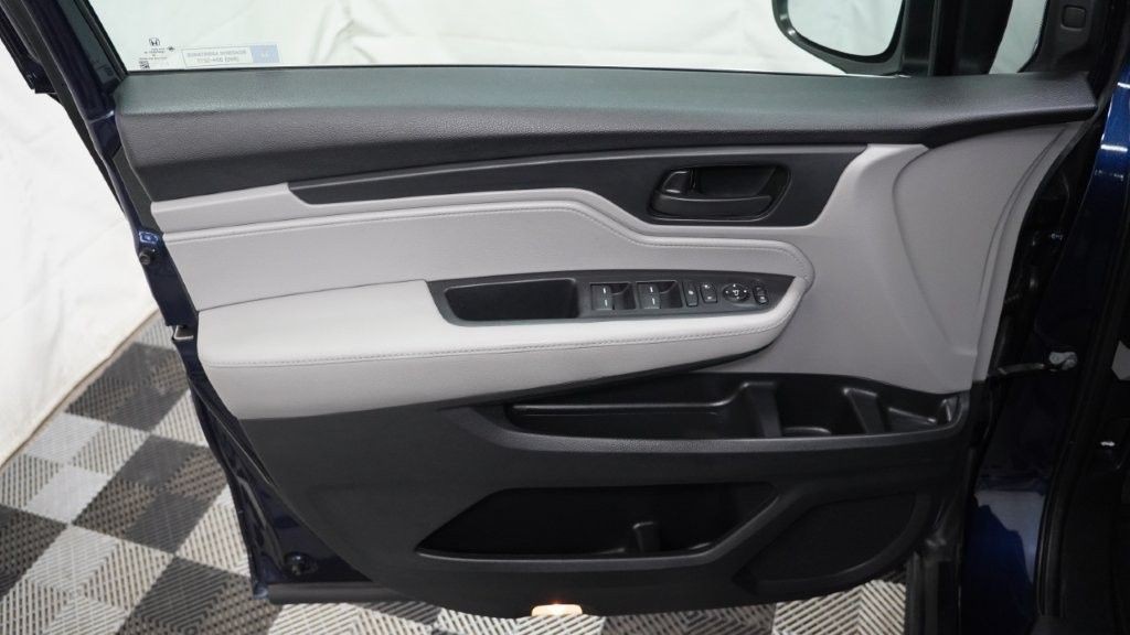 2018 Honda Odyssey Image 11