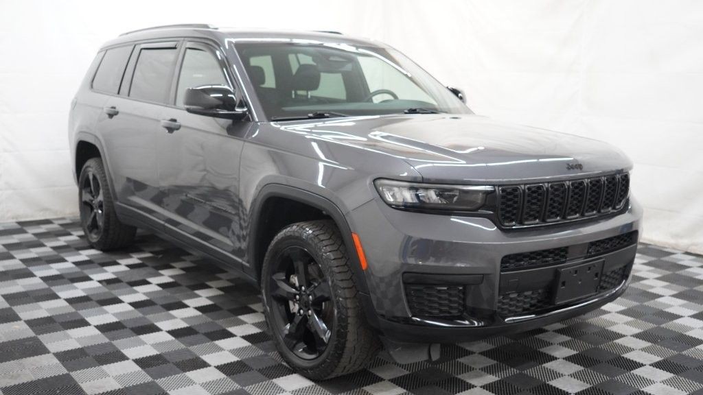 2023 Jeep Grand Cherokee Image 1