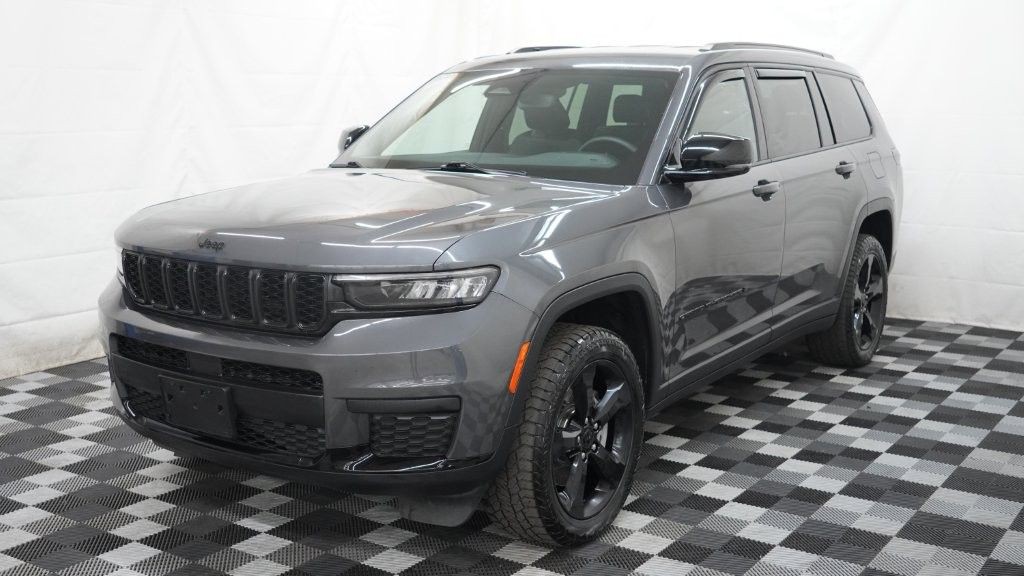 2023 Jeep Grand Cherokee Image 2