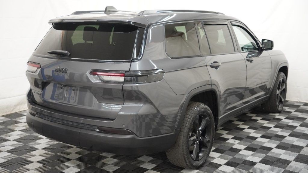 2023 Jeep Grand Cherokee Image 8