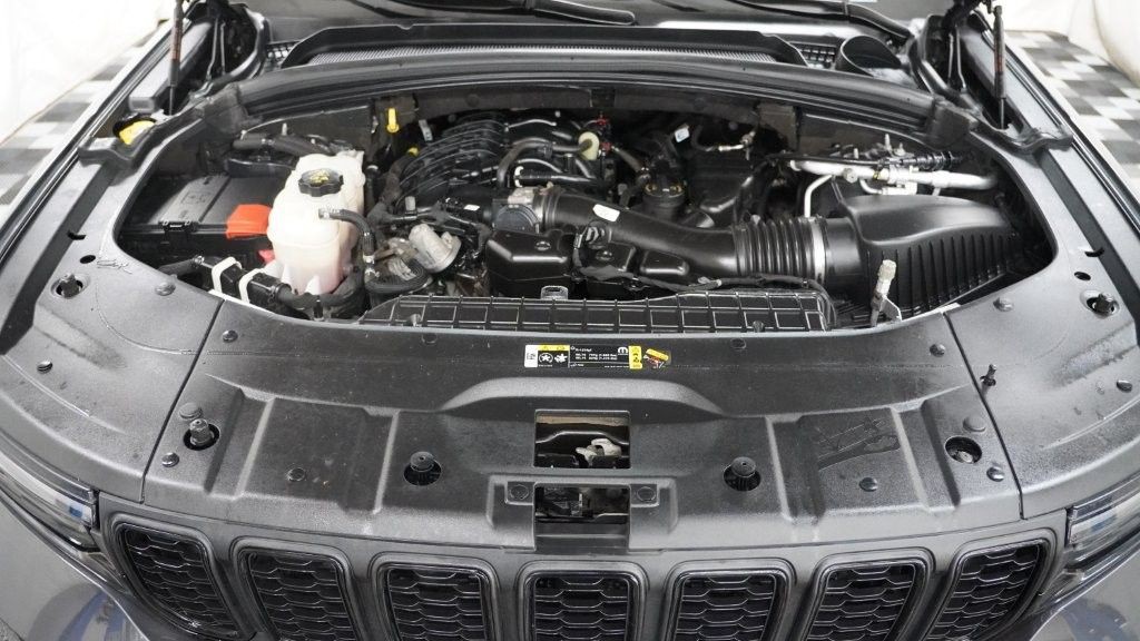2023 Jeep Grand Cherokee Image 10