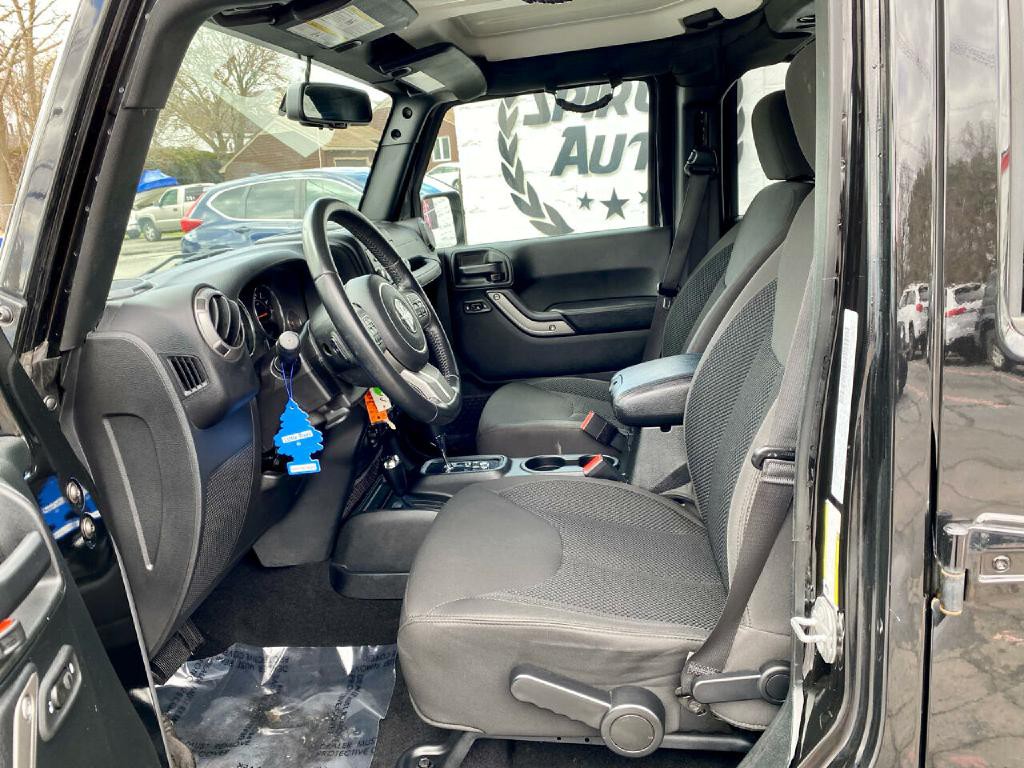2017 Jeep Wrangler Unlimited Image 11