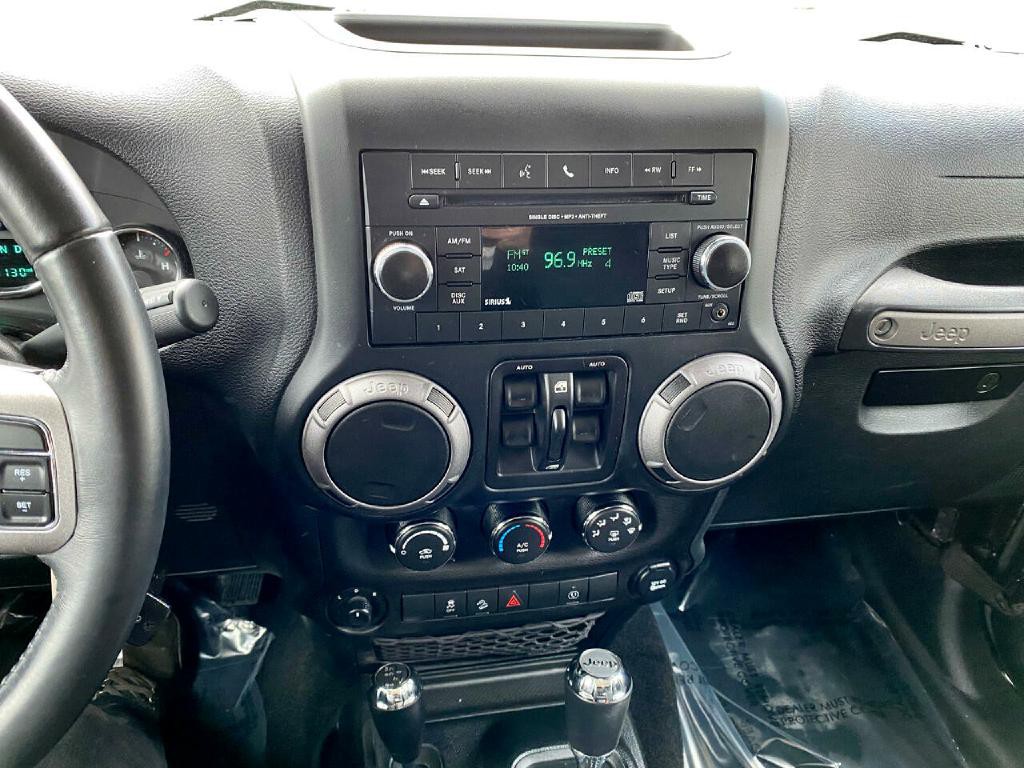 2017 Jeep Wrangler Unlimited Image 16