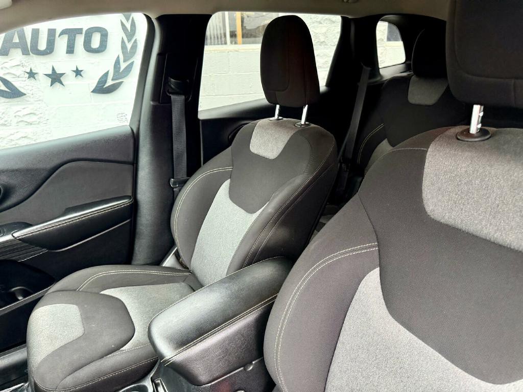 2016 Jeep Cherokee Image 21