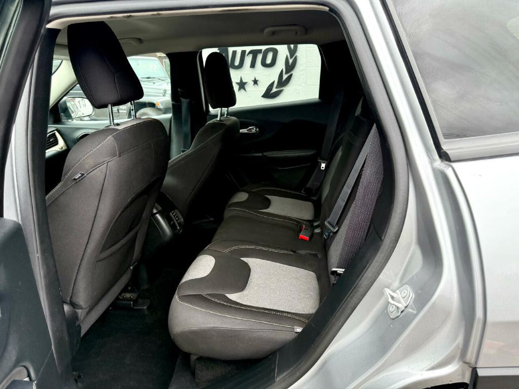 2016 Jeep Cherokee Image 22