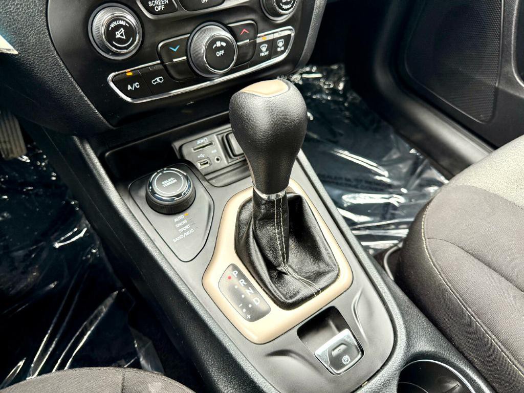 2016 Jeep Cherokee Image 26