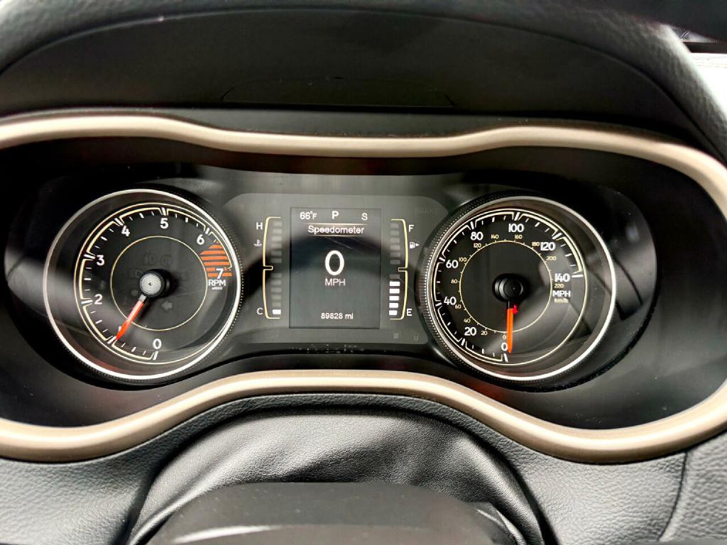 2016 Jeep Cherokee Image 29