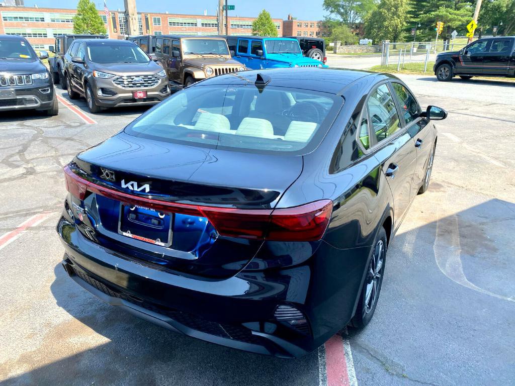 2022 Kia Forte Image 7