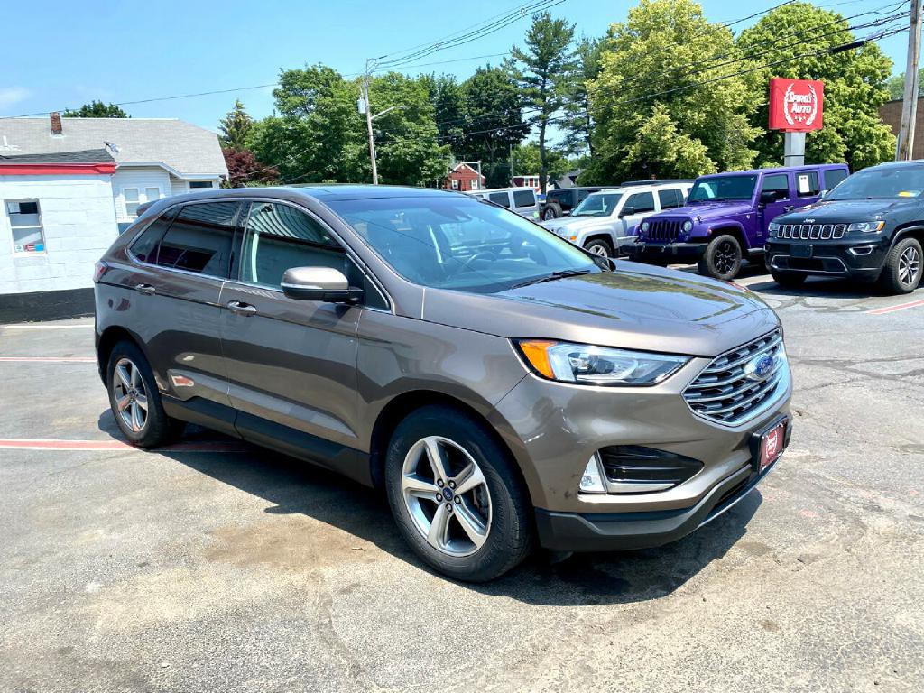 2019 Ford Edge Image 10