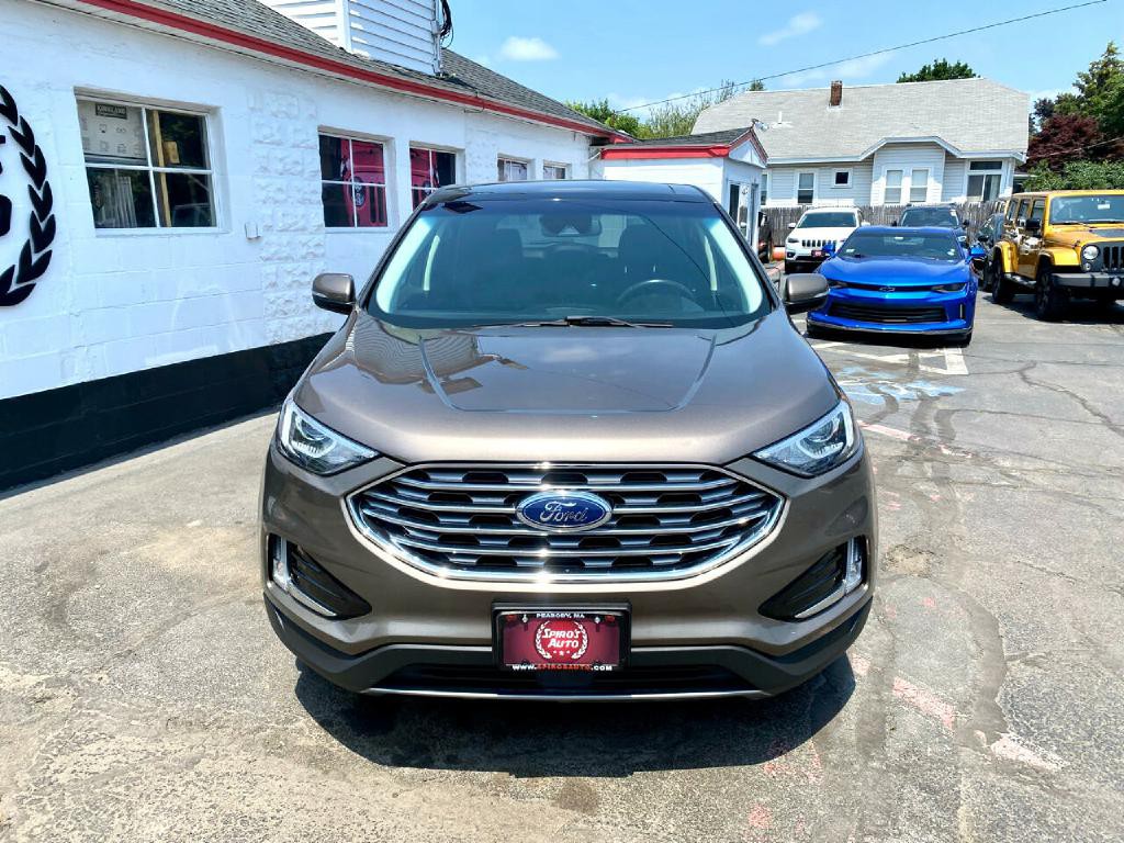 2019 Ford Edge Image 12