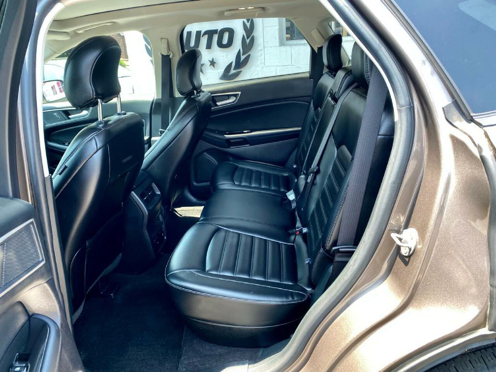 2019 Ford Edge Image 21
