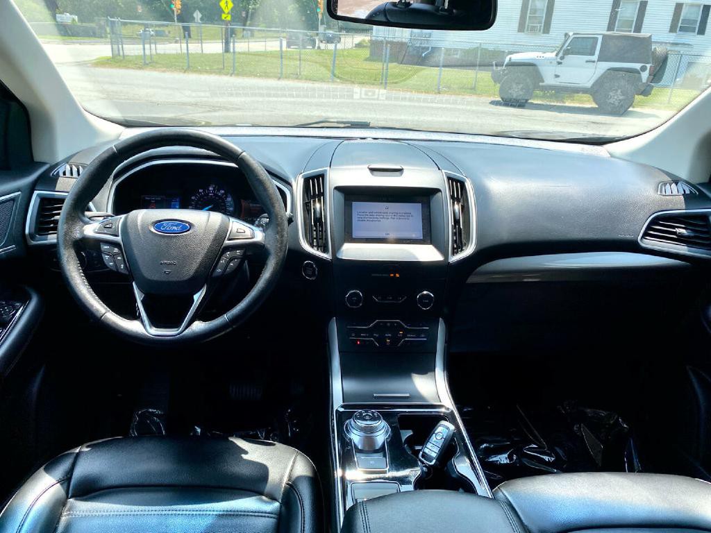 2019 Ford Edge Image 22