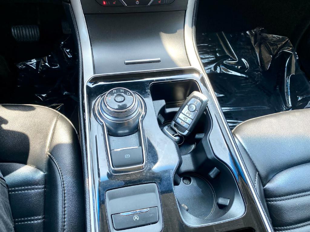 2019 Ford Edge Image 28