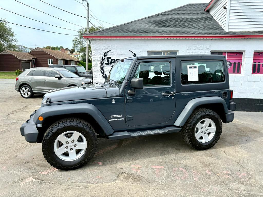 2017 Jeep Wrangler Image 4