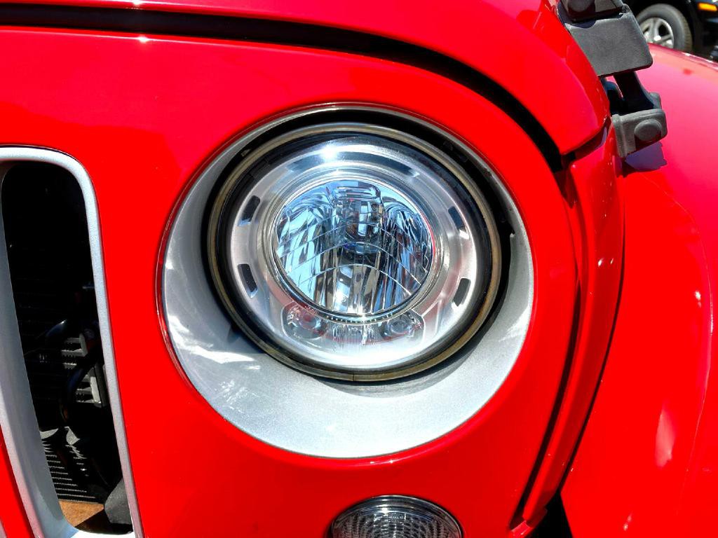 2017 Jeep Wrangler Unlimited Image 16