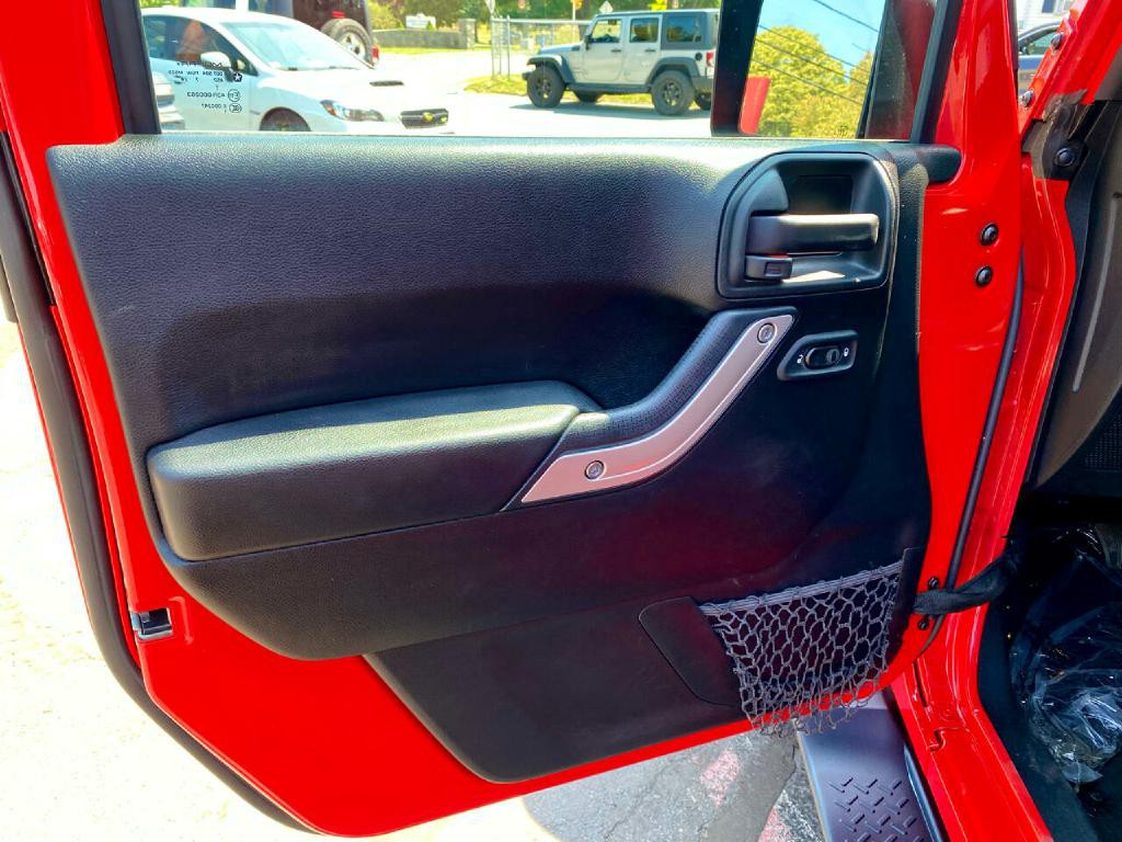 2017 Jeep Wrangler Unlimited Image 21