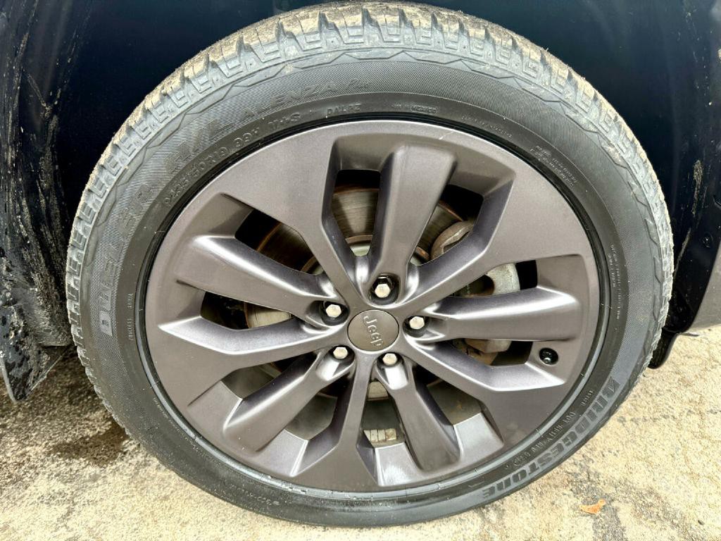 2019 Jeep Cherokee Image 18