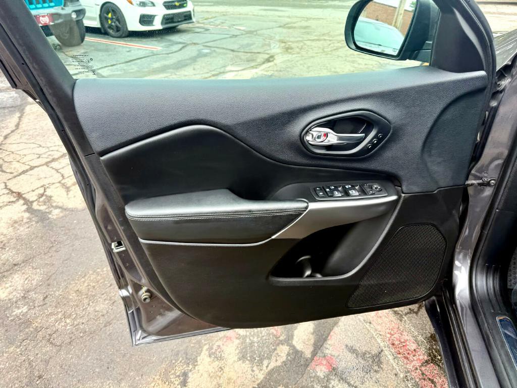 2019 Jeep Cherokee Image 21