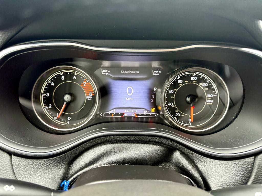 2019 Jeep Cherokee Image 35