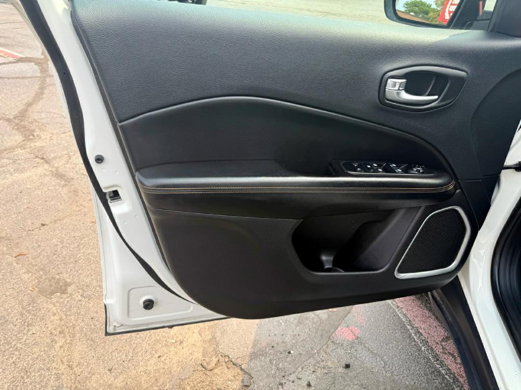 2021 Jeep Compass Image 19