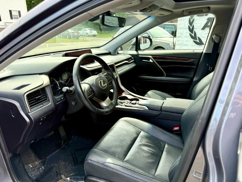 2017 Lexus RX Image 18