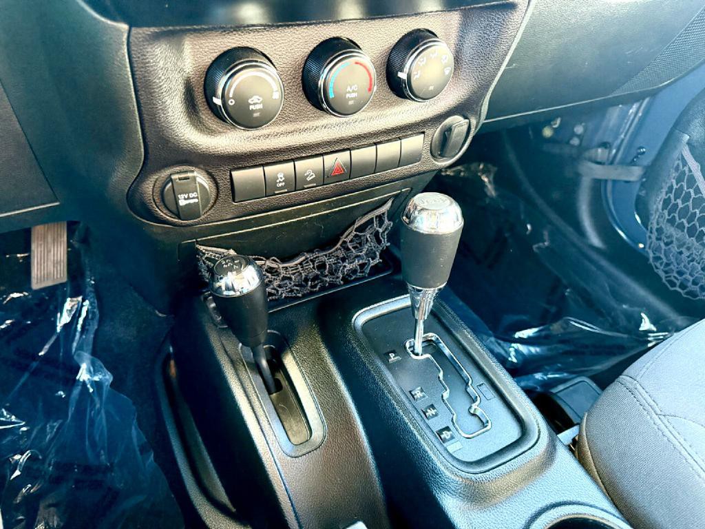 2018 Jeep Wrangler Image 24